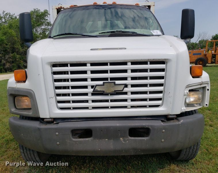 image for item DP8028 2004 Chevrolet C6500  refuse truck