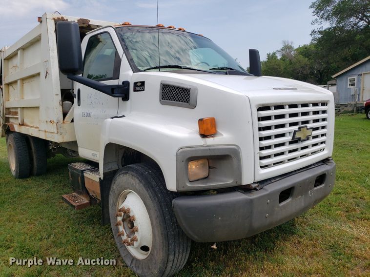 image for item DP8028 2004 Chevrolet C6500  refuse truck