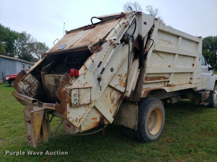 image for item DP8028 2004 Chevrolet C6500  refuse truck