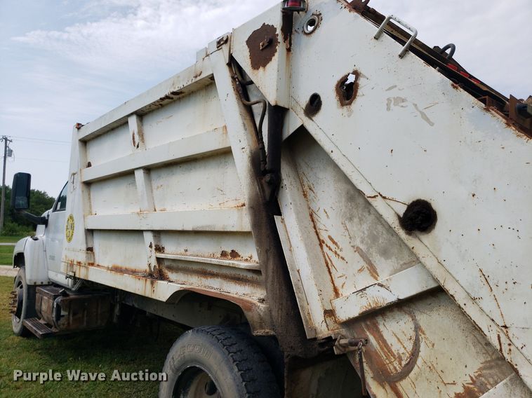 image for item DP8028 2004 Chevrolet C6500  refuse truck