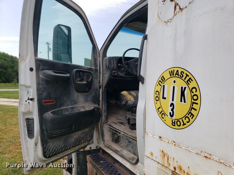 image for item DP8028 2004 Chevrolet C6500  refuse truck