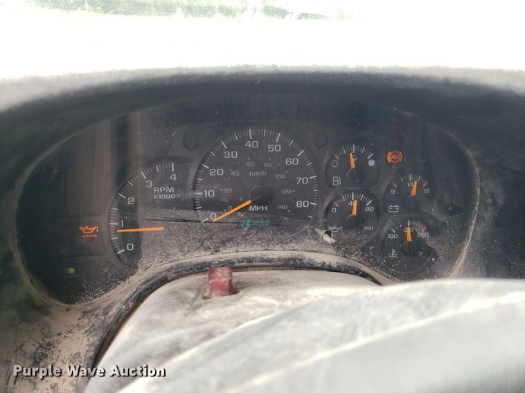 image for item DP8028 2004 Chevrolet C6500  refuse truck