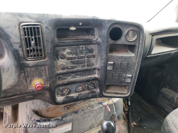 image for item DP8028 2004 Chevrolet C6500  refuse truck