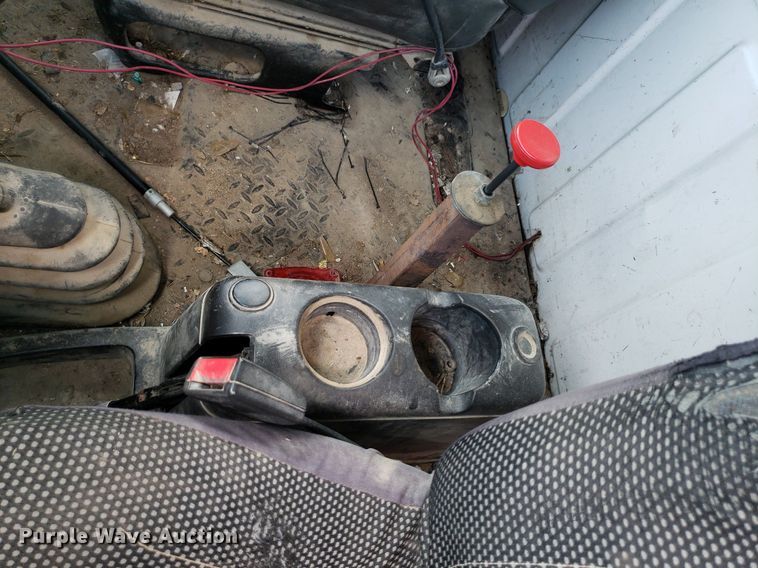 image for item DP8028 2004 Chevrolet C6500  refuse truck