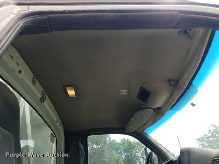 image for item DP8028 2004 Chevrolet C6500  refuse truck