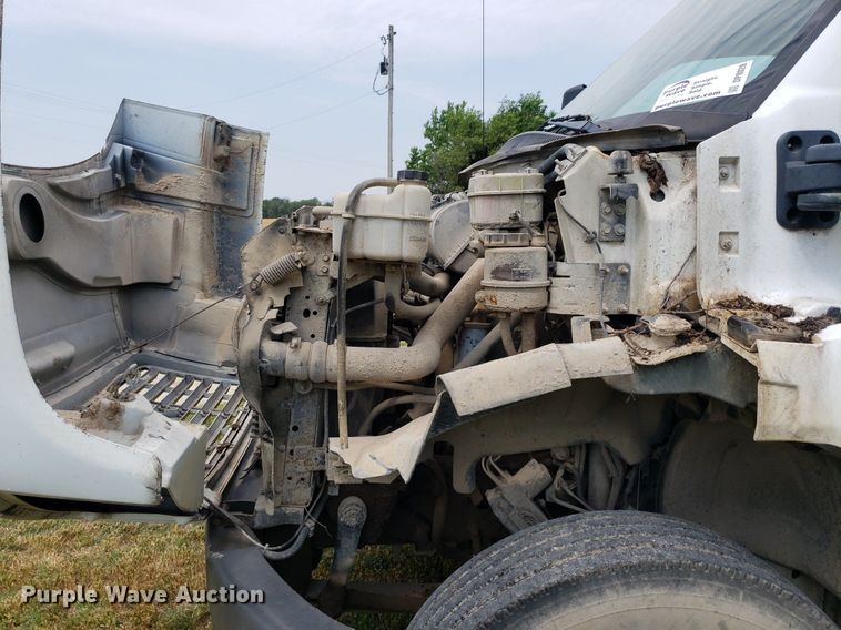 image for item DP8028 2004 Chevrolet C6500  refuse truck