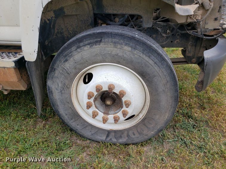 image for item DP8028 2004 Chevrolet C6500  refuse truck