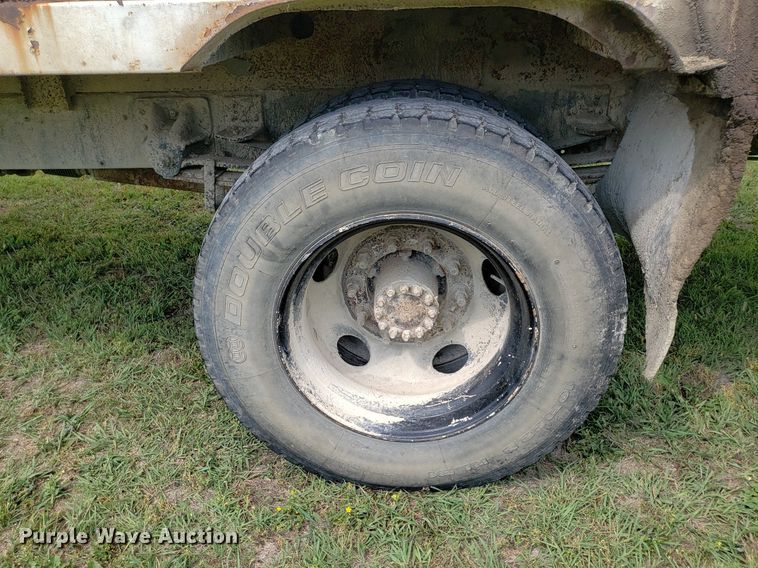 image for item DP8028 2004 Chevrolet C6500  refuse truck