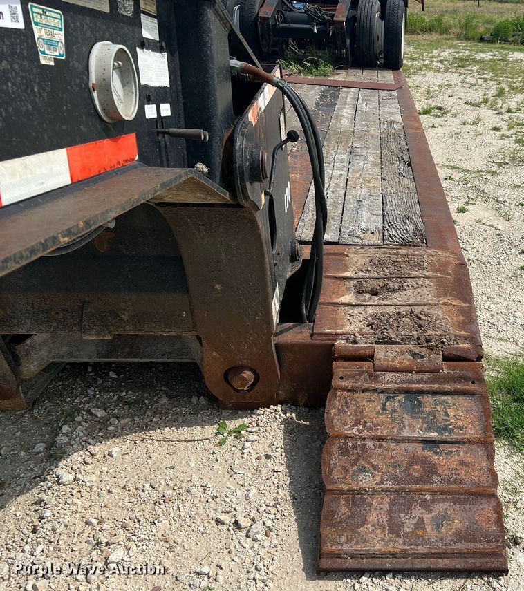 image for item DQ2096 2000 Trail King TK110HDG-503  lowboy equipment trailer