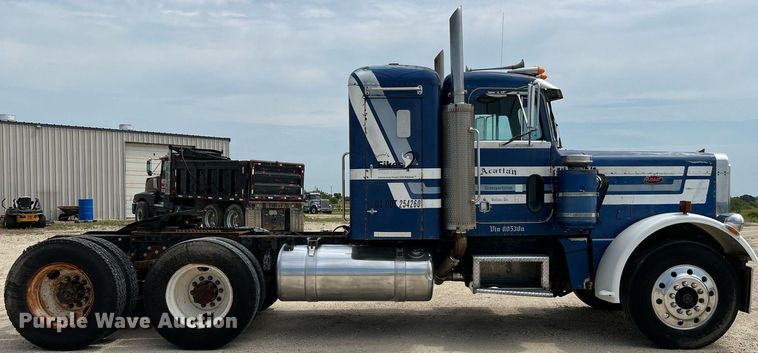 image for item DQ2097 1976 Peterbilt 359  semi truck