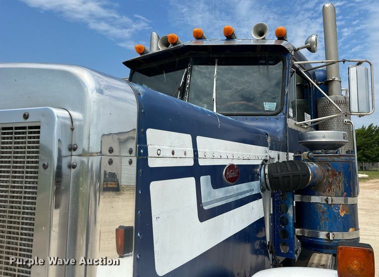 image for item DQ2097 1976 Peterbilt 359  semi truck