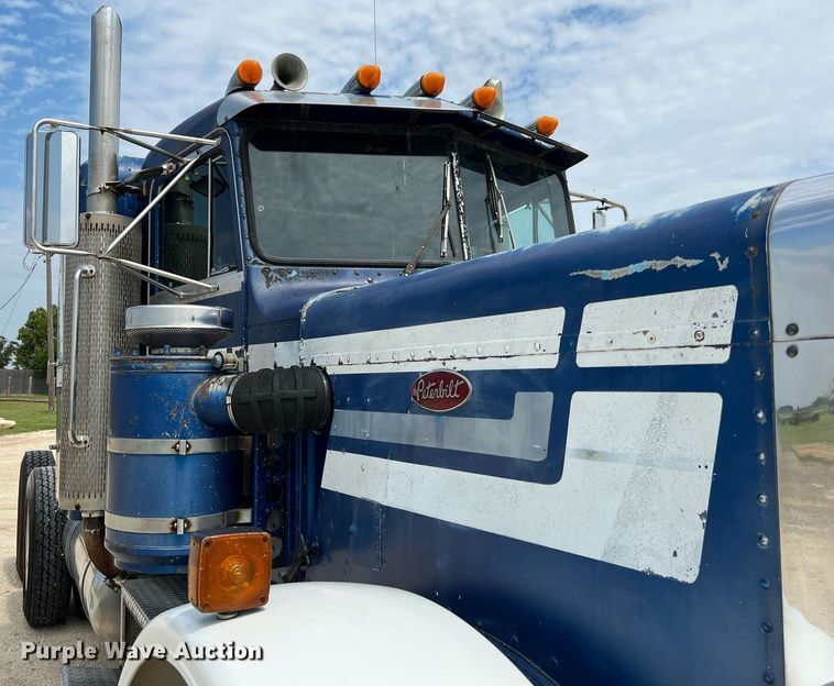 image for item DQ2097 1976 Peterbilt 359  semi truck
