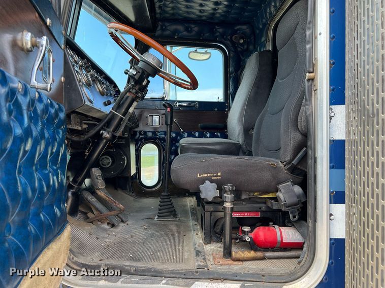 image for item DQ2097 1976 Peterbilt 359  semi truck