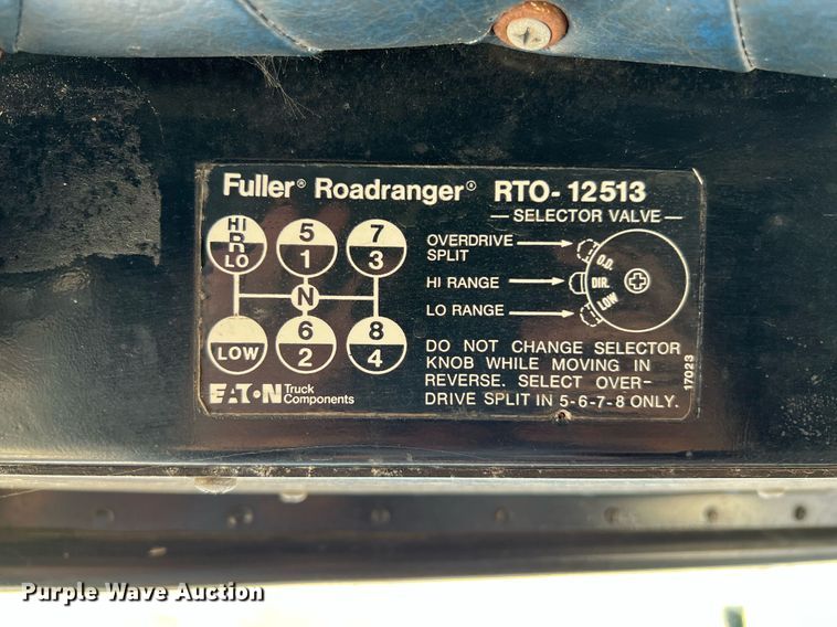 image for item DQ2097 1976 Peterbilt 359  semi truck