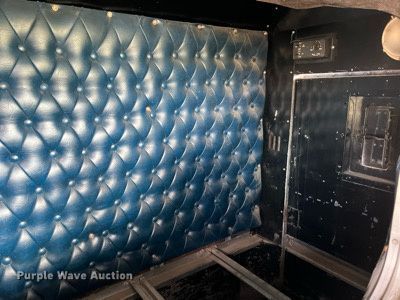 image for item DQ2097 1976 Peterbilt 359  semi truck