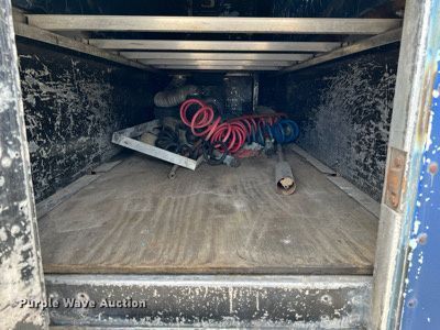 image for item DQ2097 1976 Peterbilt 359  semi truck