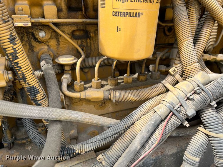 image for item DQ2097 1976 Peterbilt 359  semi truck