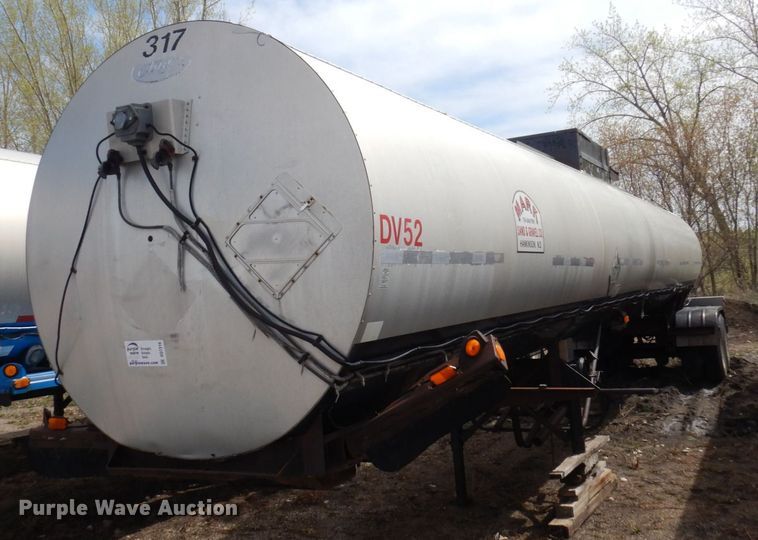 image for item DQ7316 1994 Etnyre T3176  tank trailer