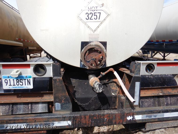 image for item DQ7316 1994 Etnyre T3176  tank trailer