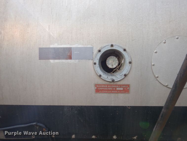 image for item DQ7316 1994 Etnyre T3176  tank trailer