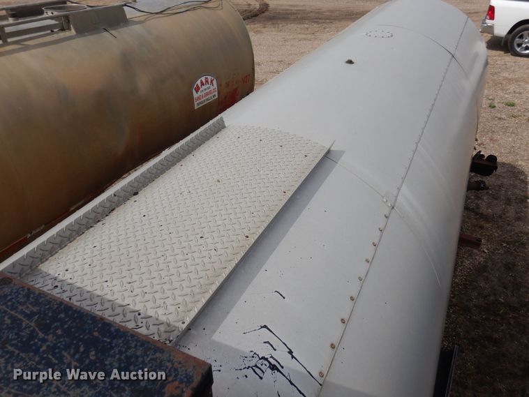 image for item DQ7316 1994 Etnyre T3176  tank trailer