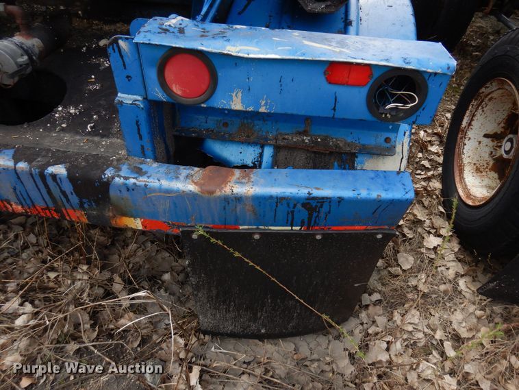 image for item DQ7317 1993 Etnyre  tank trailer