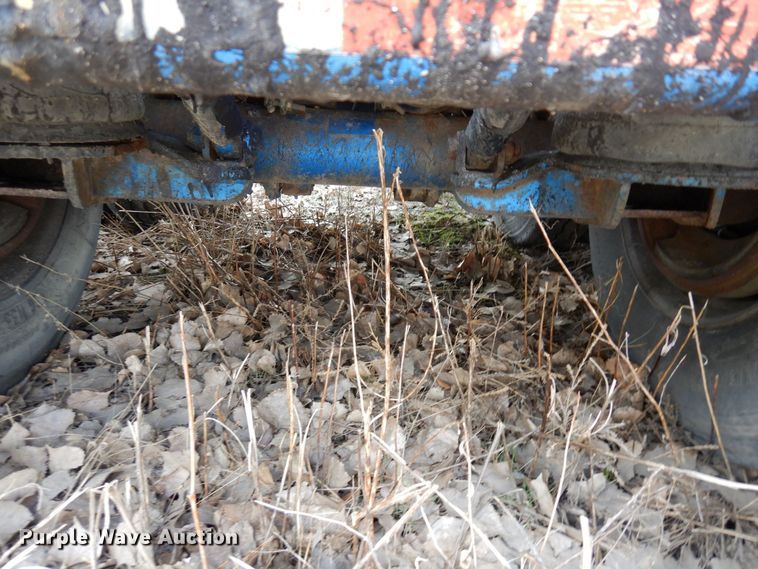 image for item DQ7317 1993 Etnyre  tank trailer