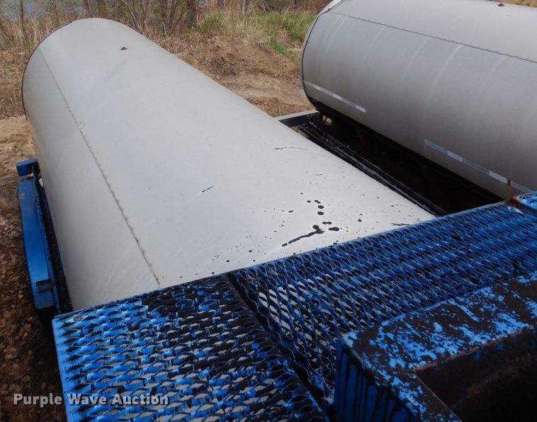 image for item DQ7317 1993 Etnyre  tank trailer