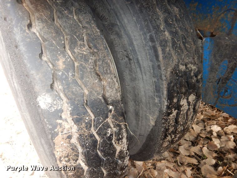 image for item DQ7317 1993 Etnyre  tank trailer