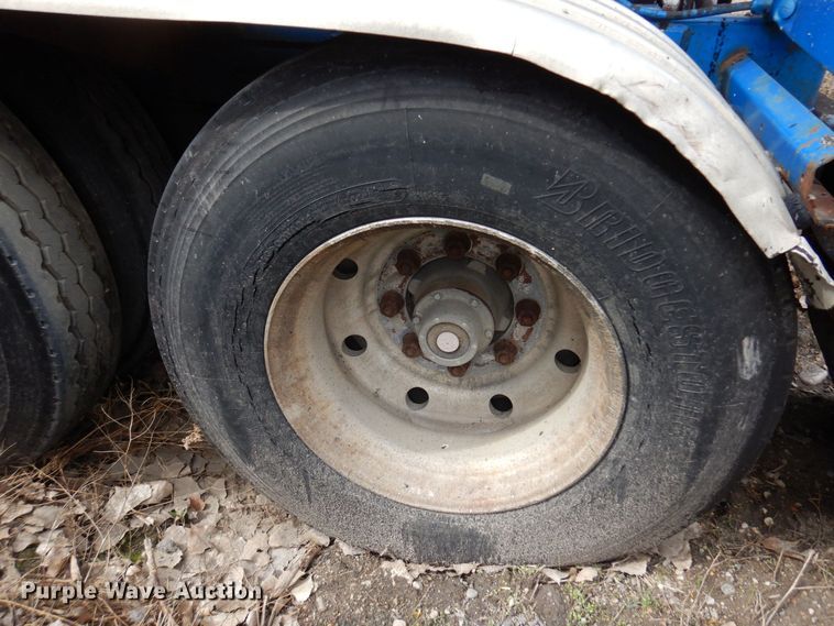 image for item DQ7317 1993 Etnyre  tank trailer