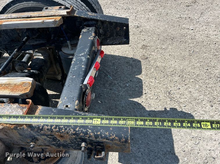 image for item DR4699 2003 Freightliner Century Class  semi truck