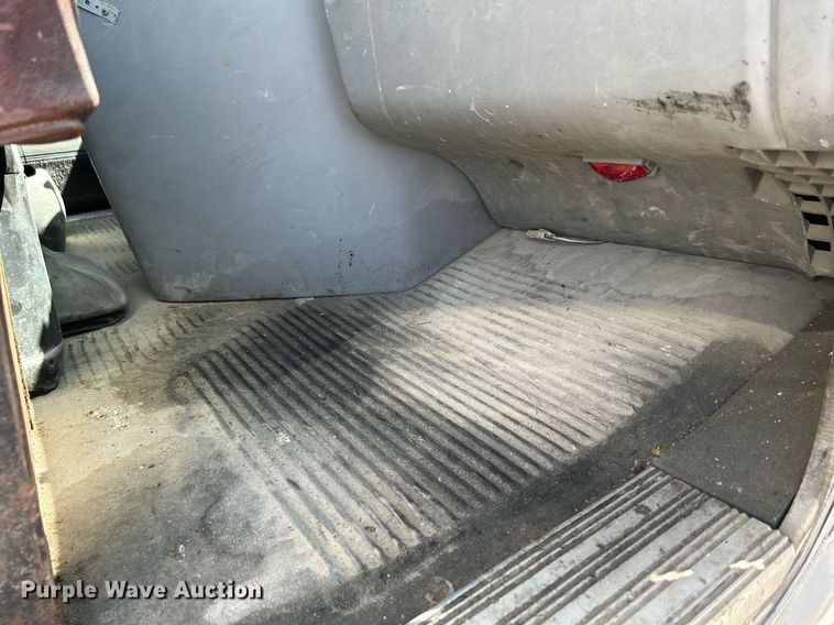 image for item DR4699 2003 Freightliner Century Class  semi truck