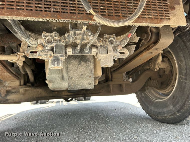 image for item DR4699 2003 Freightliner Century Class  semi truck