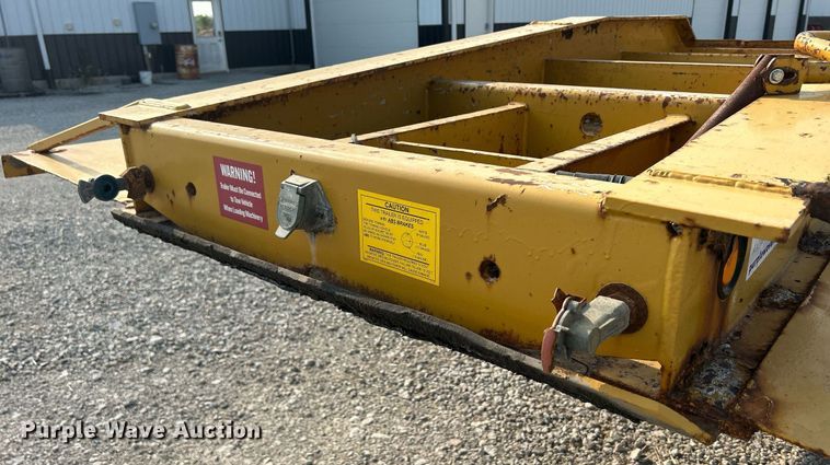 image for item DR4728 2000 Eager Beaver 25GLB  lowboy equipment trailer