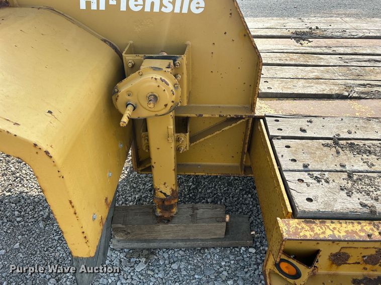 image for item DR4728 2000 Eager Beaver 25GLB  lowboy equipment trailer