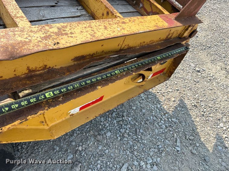 image for item DR4728 2000 Eager Beaver 25GLB  lowboy equipment trailer