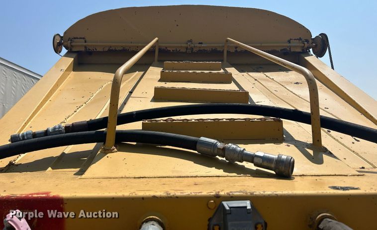 image for item DR4740 1987 Flowboy ST1000  belt trailer