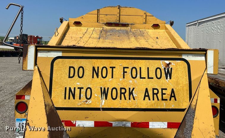 image for item DR4740 1987 Flowboy ST1000  belt trailer