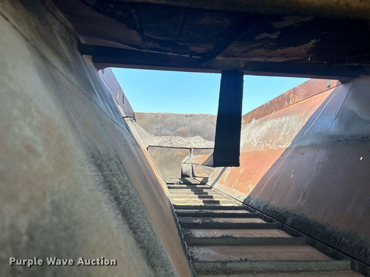 image for item DR4740 1987 Flowboy ST1000  belt trailer