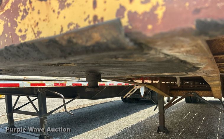 image for item DR4741 1972 American Motors  flatbed trailer