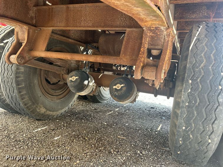 image for item DR4741 1972 American Motors  flatbed trailer