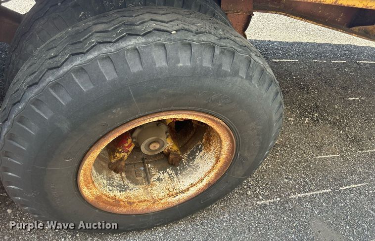 image for item DR4741 1972 American Motors  flatbed trailer