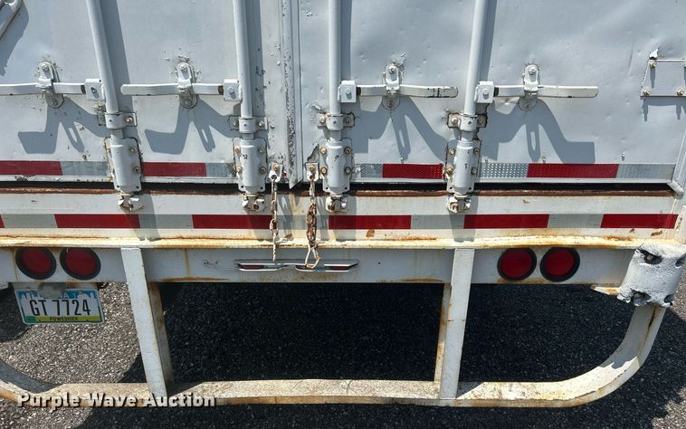 image for item DR4742 1995 NuVan  side curtain trailer