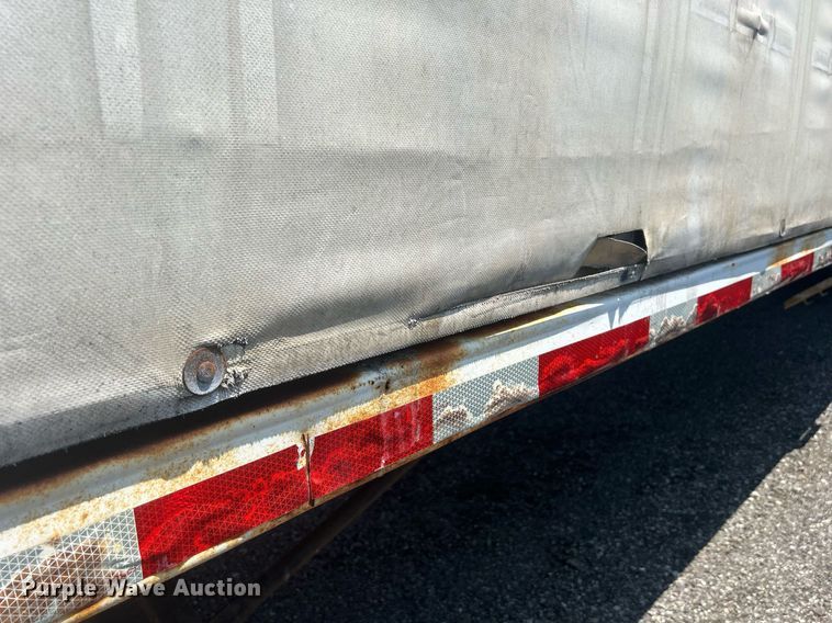 image for item DR4742 1995 NuVan  side curtain trailer