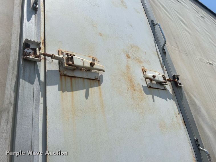 image for item DR4742 1995 NuVan  side curtain trailer