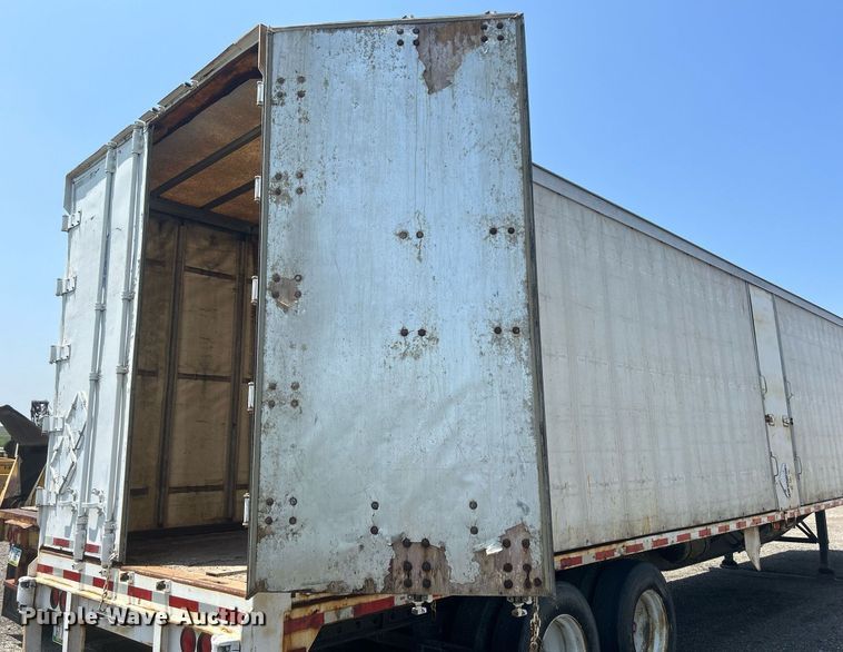 image for item DR4742 1995 NuVan  side curtain trailer