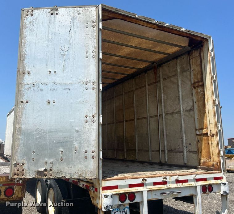 image for item DR4742 1995 NuVan  side curtain trailer