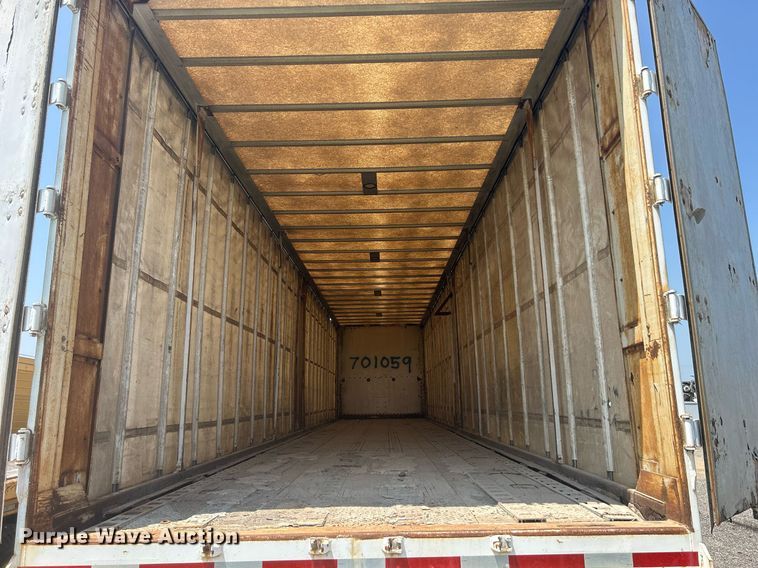 image for item DR4742 1995 NuVan  side curtain trailer