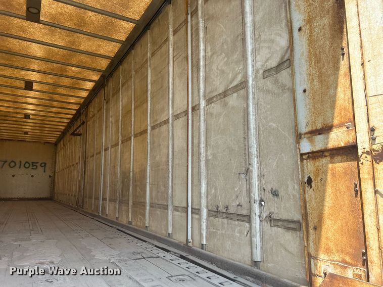 image for item DR4742 1995 NuVan  side curtain trailer