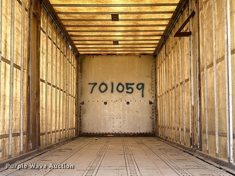 image for item DR4742 1995 NuVan  side curtain trailer